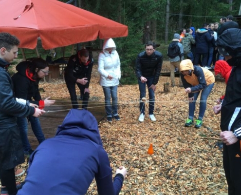 Mit originellen und mitreißenden Teambuilding Ideen gelingt es uns, den Teamgeist zu stärken und die Teilnehmer zu motivieren.